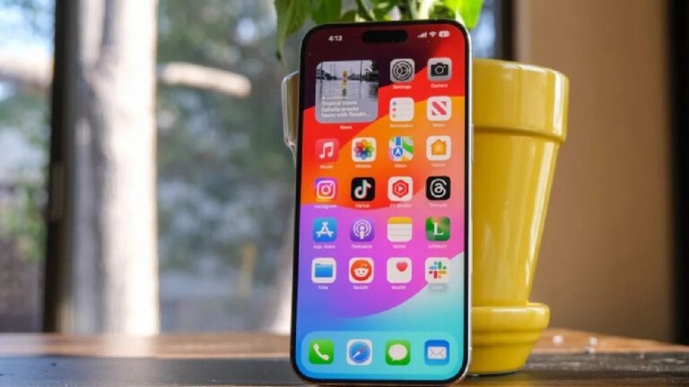 CDiPhone: The Future of Smartphones?