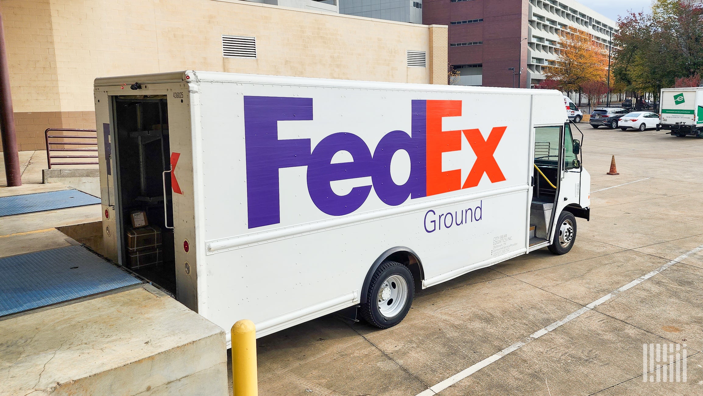 FedEx: A Complete Guide to Services, Operations, and Cost Calculations